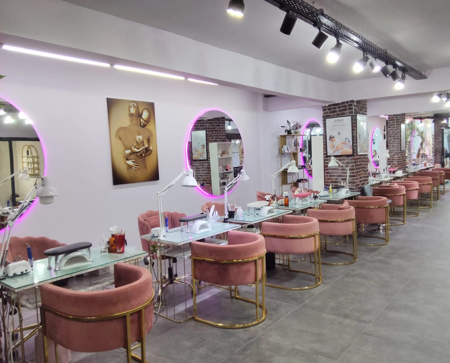 Juno Nail Studio