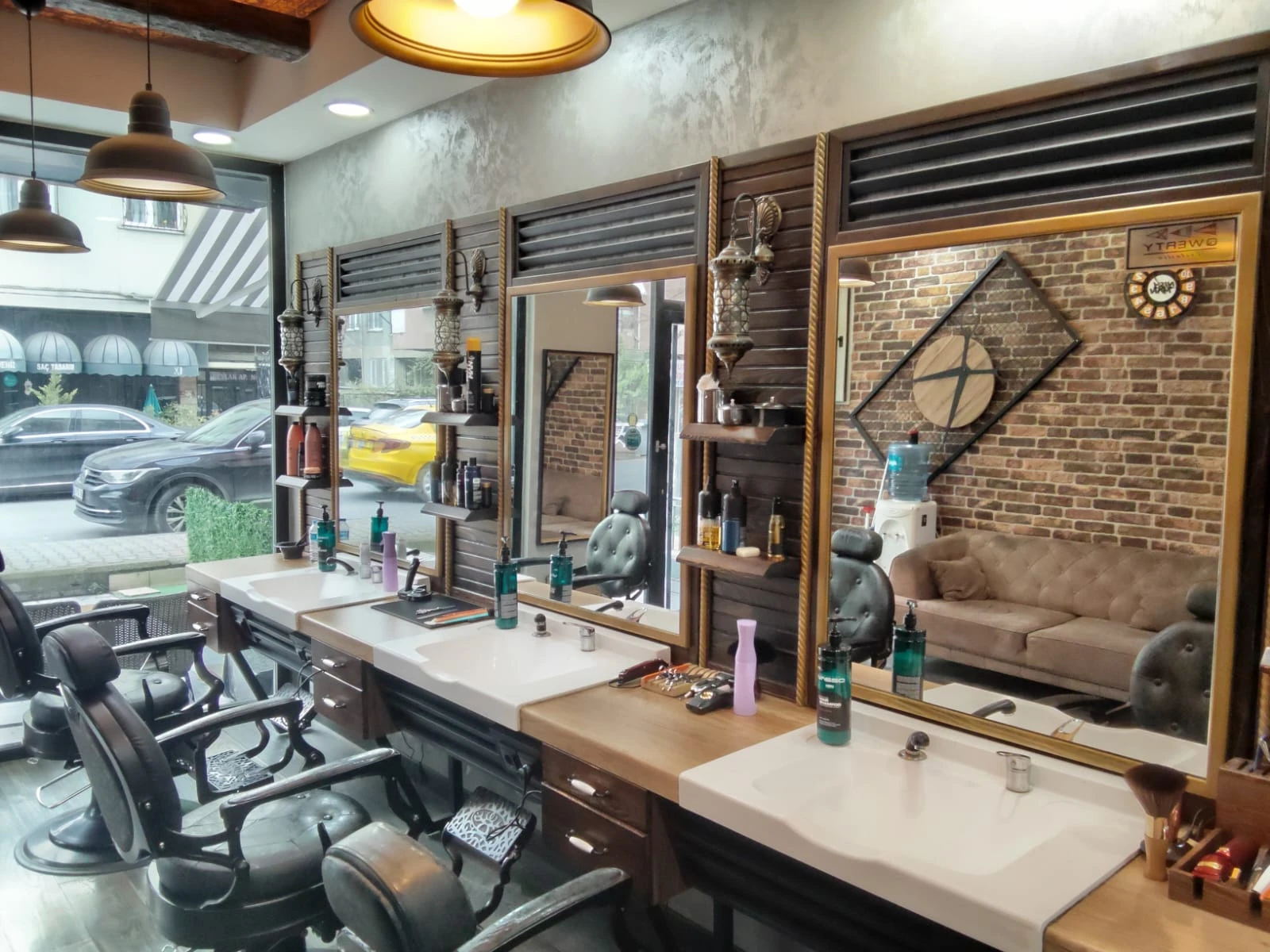 Salon by Gürkan