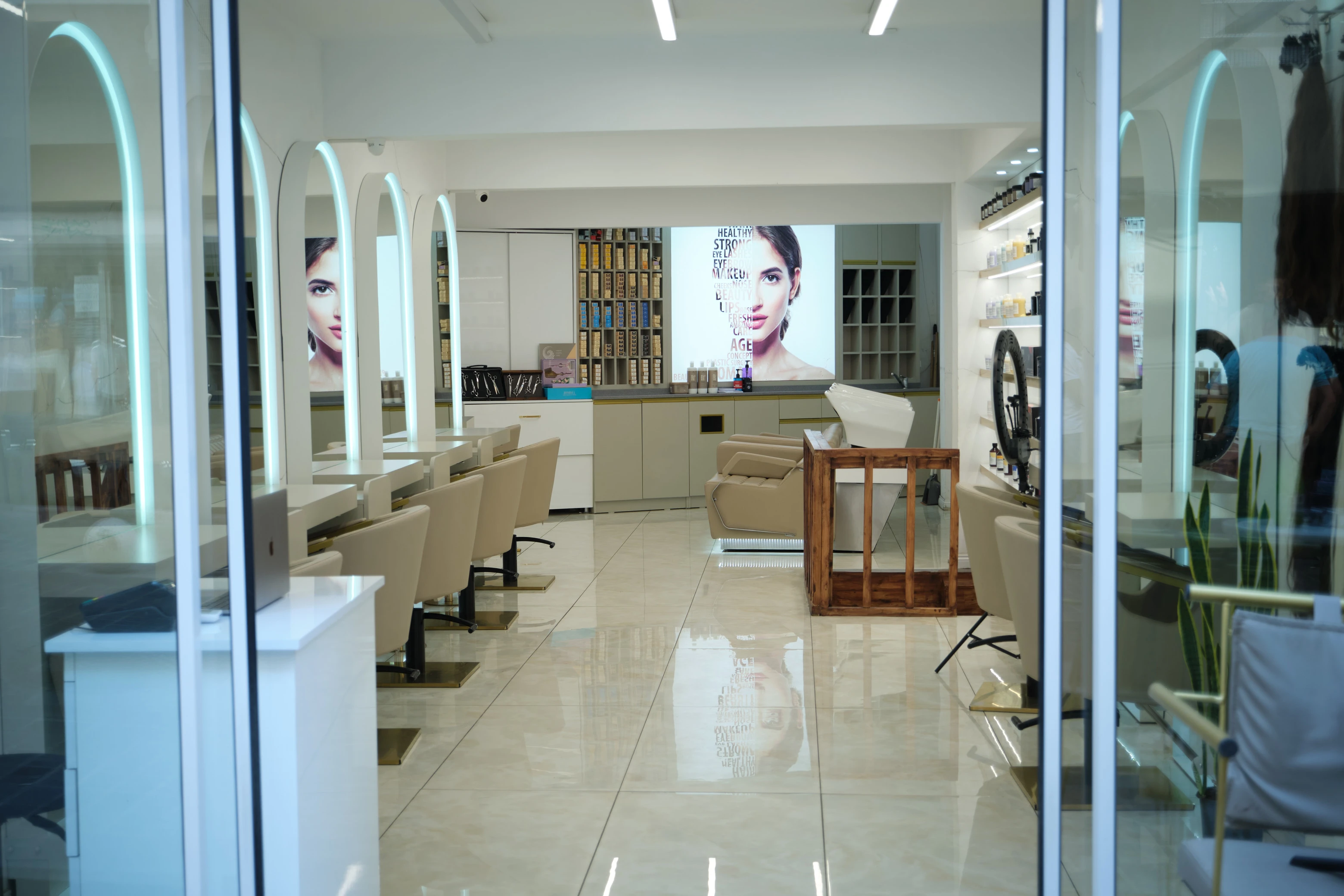 Sheen Coiffeur
