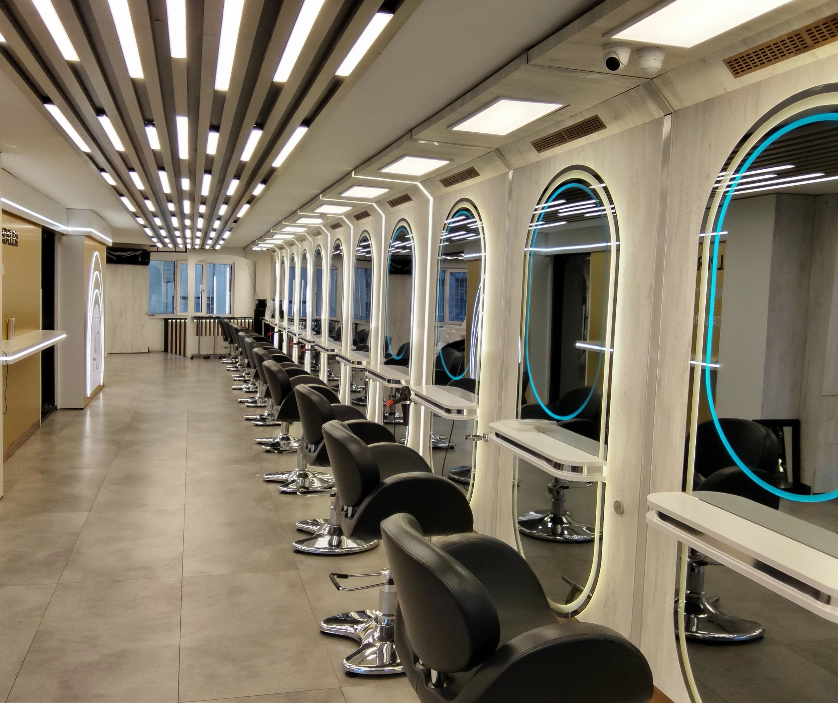 Alper Damdelen Hairdresser Hair Extensions İstanbul